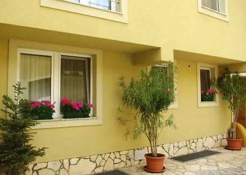 Kata Panzio Bed & Breakfast Szeged